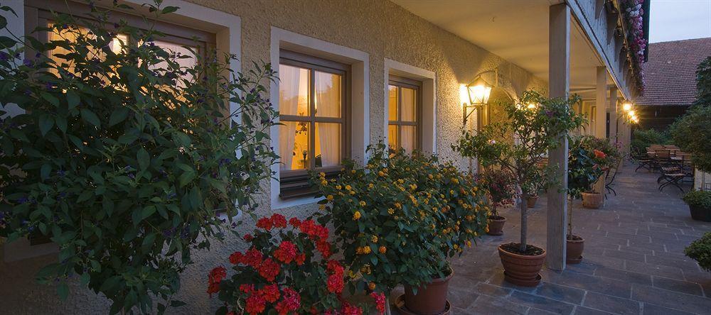 Gasthof Mayrwirt Saaldorf Exterior foto